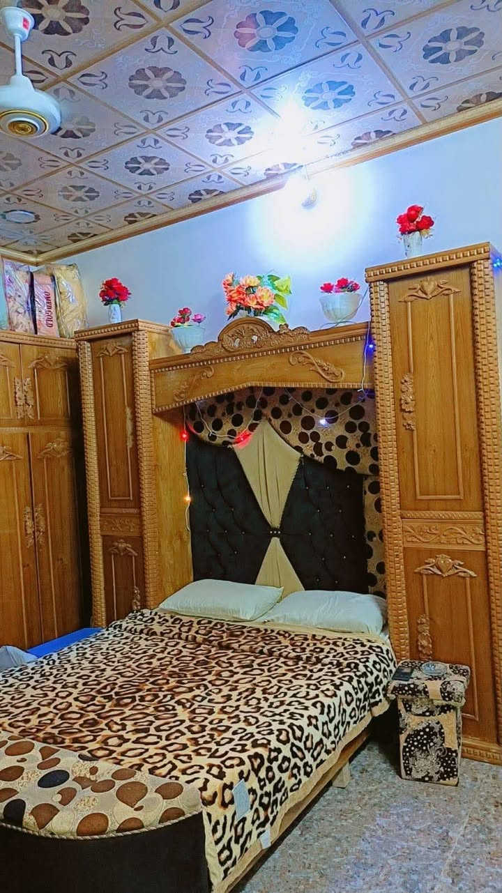 السلام عليكم. 
غرفه اقواص. للبيع.  السعر.  مليونين  و200.  عنوان قيارا. الاستفسار.  والرفم خاص


**إذا كنت صاحب هذا الإعلان وتريد حذفه لأي سبب، رجاءا أرسل رسالة إلى الدعم الفني**