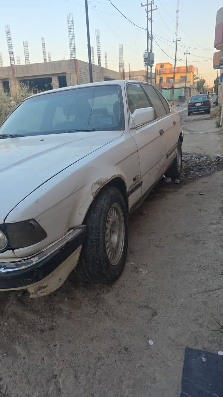 السلام عليكم بيم للبيع حجم 740 سلندر 8 محرك كبس رقم نينوى كوبون بانزين راعيها الشرعي موجود *********** واتس اب متواجد مكانها الموصل الأيمن
