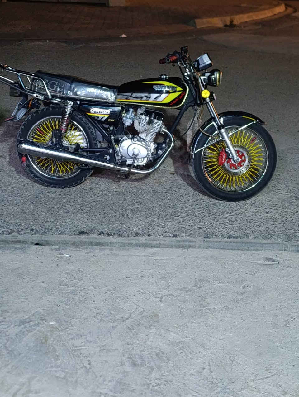 سلام عليكم اخوان ماطور ايراني طرقة صفرة مكينة ياباني 2024 الماطور لوك جديد مكينة شرط مامفتوح مكينة 125cc بس اركب بي مابي اي نواقص رايدة 600 وبي مجال للطيبين مكاني كركوك حي العسكري + صالنصة تايگر رقمي ***********
