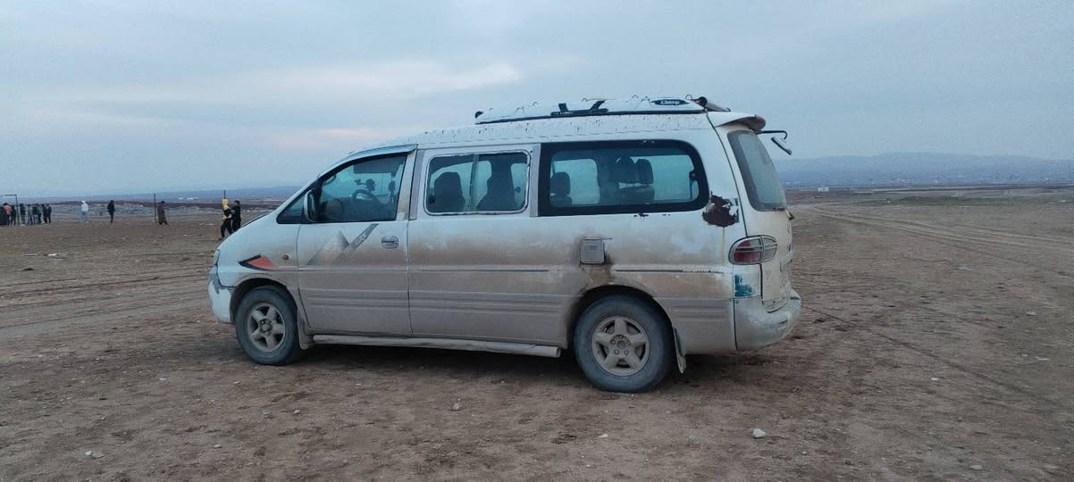 كيه ستاركس موديل 2002 رقم اسود كوم حديد
رقم جهاز ***********
