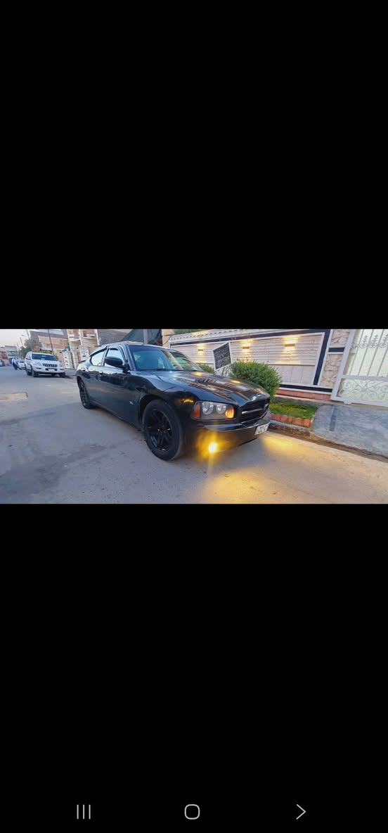 جارجر 2008 .. 
التفاصيل بالسونار .. 
بيها نقوصات بالحداديه وربلة كاردن وامور بسيطه . 
مكينه كير ممتازات .. تبريد منضومة جديدة كاملة .. 
رقمها اربيل سنويه ساقطه العام .. راعيها ببغداد شوكت ما تحب تحول . 
السيارة موجوده بالبصره / الدير .. 
السعر 80 .. مجالها قليل 
*********** ..
