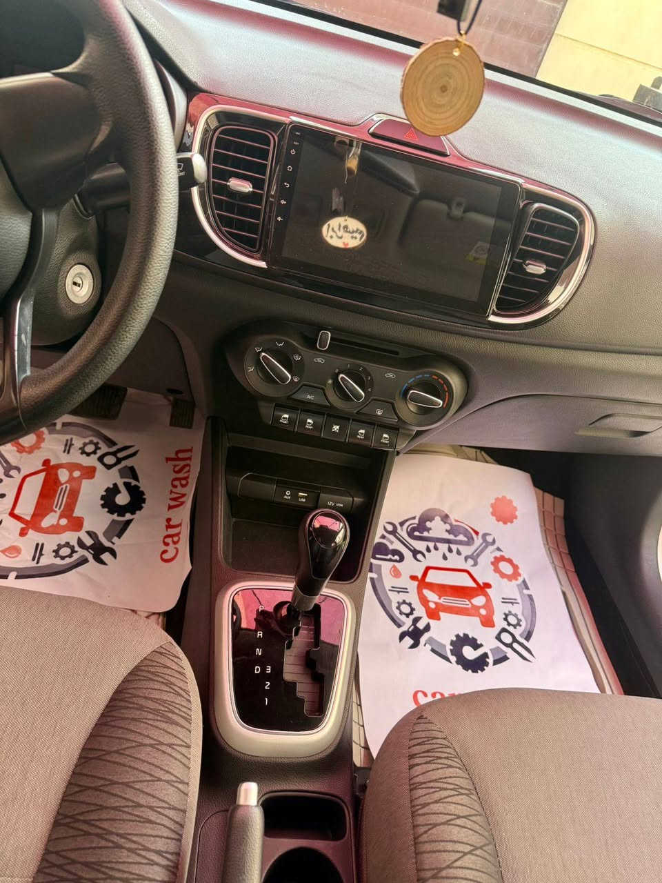 كيا بيكاس 2023
لون ابيض
ماشية 8200
فتحة سقف 
كاميرا داشكام(داشسكيور) امامي صوت وصورة وخلفي اصلية
شاشة سمارت اندرويد اصلية مع كامرات خلفية 
السيارة استخدام منزلي فقط سيارة اخت الزيرو
مكفولة گير ومحرك وصبغ 💯 
دبل سويچ
السيارة بإسمي والتحويل مباشر
مكان السيارة زيونة قرب الشقق
السعر 19 ونص مليون عراقي
***********
