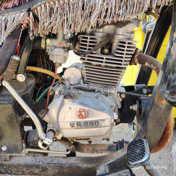 السلام عليكم
ستوته للبيع الموديل ٢١ 
تايرات نص عمر
رگبه شرط
محرك ٢٠٠
منفيس وبليته موجود السعر مليون و٤٠٠
عنواني كركوك الحويجه اتصل واتدلل  ***********
