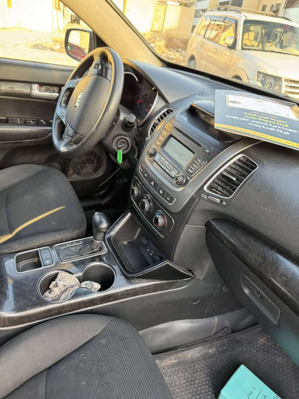 سلام عليكم سيارة سورنتو للبيع بيه ضربه جاملغع بالباب مال سايق موديل 14مكينه أربعه سلندر بغداد منطقه طالبيه ***********
