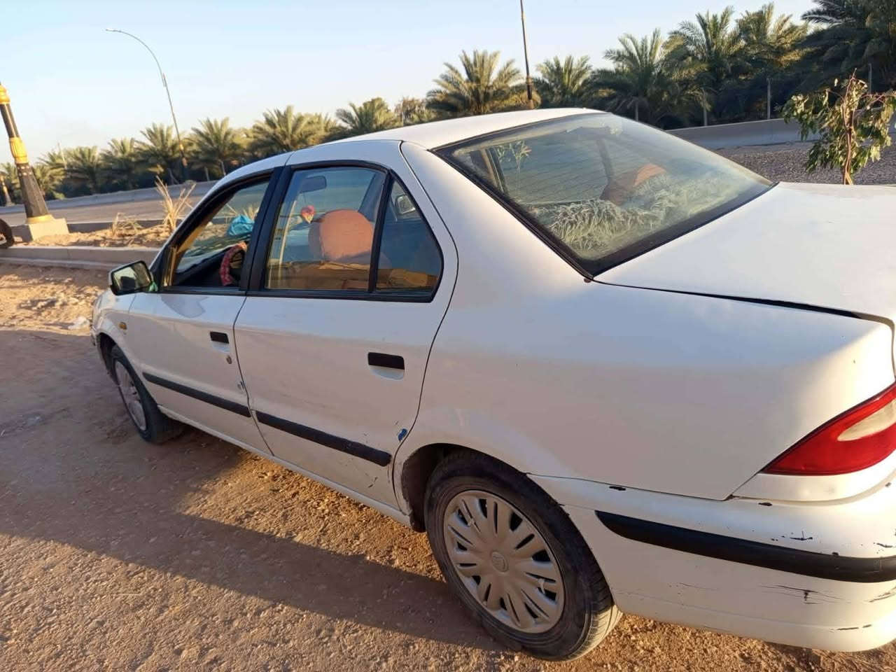 السلام عليكم السيارة البيع سمند موديل 12 فول مووصفات السيارة ناطق  كير ومحرك والشاصي مكفول الكهربيات كلها شغاله تبريد عوزة غاز وبدون صبغ وحادث تخم تأيرات جدد ومكان كربلاء حي الا طارات ورقم السيارة كربلاء السنويه 27  رقم بسمي الهاتف *********** والسعر 42 مكلف بلنشر
