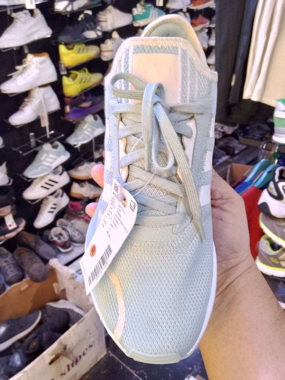 ADIDAS 
SWIFT RUN X
saiz..42.2/3
27cm.ORIGINAL
اندنوسي
للحجز والاستفسار راسلنا واتس اب وماسنجر عله الرقم الموجود ***********ابو ايمن
توجد خدمة توصيل كل المحافظات
