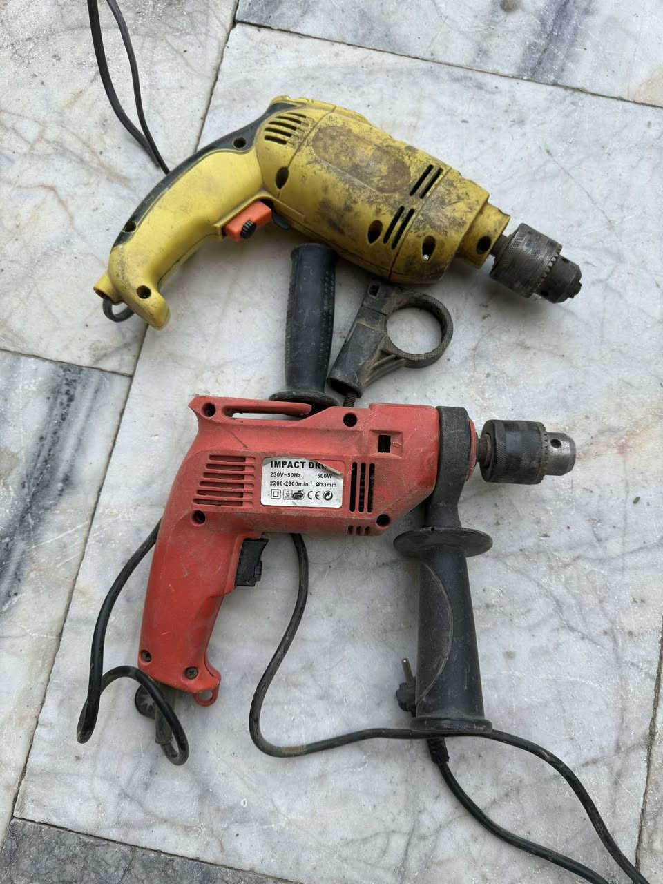 مرحبا غراض للبيع
دريلات عطلانات مااعرف شنو عطلهن سعرهن 25وبيهم مجال للشراي

صوبة نفطية نضيفه عطلانه مااصعد فتيلة سعرها 30 وبيهه مجال

قفص للبيع ماخذينه ب 50 غراضه ويا سعره 40 وبي مجال


**إذا كنت صاحب هذا الإعلان وتريد حذفه لأي سبب، رجاءا أرسل رسالة إلى الدعم الفني**