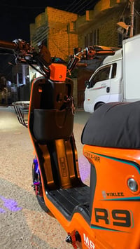 دراجه شحن R9 نظيفه فول مواصفات نظام بارك خمس بطاريات شركه ولي بيهه نظا...