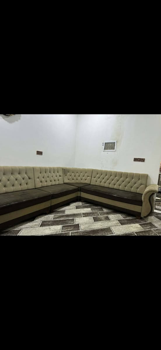 دیوان للبیع بی عیب واحد مبین بصورە احترق بشسوار بس های مکان صغیر   150


**إذا كنت صاحب هذا الإعلان وتريد حذفه لأي سبب، رجاءا أرسل رسالة إلى الدعم الفني**