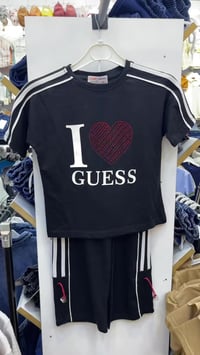 ملابس أطفال