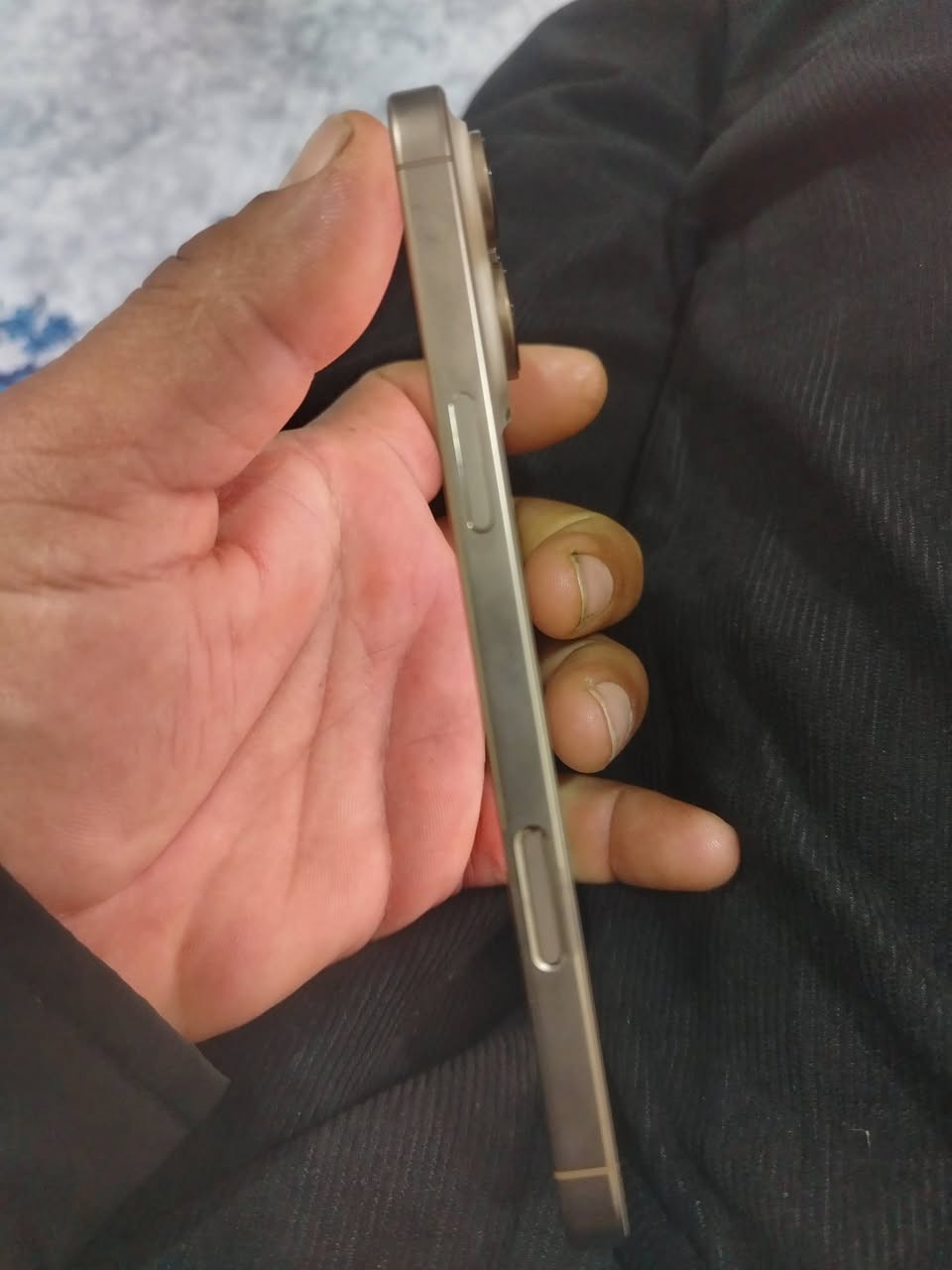 متاح ايفون 16 برو ماكس ***********
