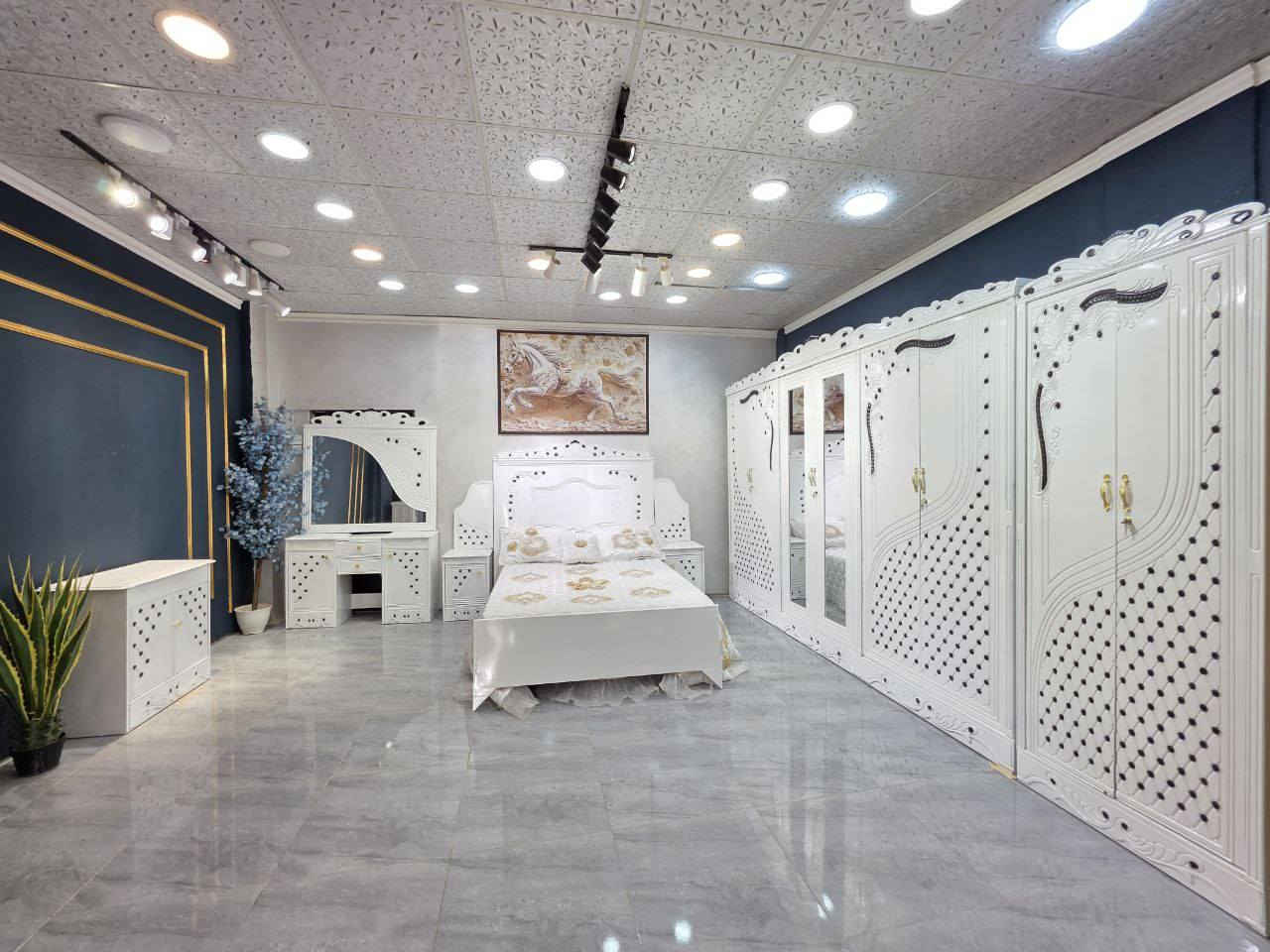 السعر  خاص الاسعار من 950 الف  المليون
🔅تفاصيل الغرفة المرمري  ....

 خارج ٤ملم ام دي اف 🔺
وداخل صاج ٣ملم 
صبغ حراري  درجة اولى 

عدد القطع  ٧ قطع 😍
🔺1 //جرباية  قياس  ١٦٠ × ٢٠٠ 
🔺//ميز جانبي ايسر قياس ٥٠
🔺2// وميز  جانبي  قياس ٥٠
🔺3// زاوية ارتفاع مترين عرض ٨٠
🔺4// وميز بلازمه  
🔺5//وميز مراية ارتفاع مترين عرض ١٢٠
🔺6// وكنتور ٦ باب  ارتفاع مترين و١٥ طول ٣ متر و١٥

القطعه الثامنة حسب الطلب شازلون
سعرها ٥٠ الف ❤️

(توصيل مجاني مركز بغداد )
التوصيل يشمل الشد مجاني 🔥
(اطراف ٥٠)
باقي المحافضات حسب البعد
شازلون سعرها ٥٠ الف
شازلون مخزن ٧٥ الف


**إذا كنت صاحب هذا الإعلان وتريد حذفه لأي سبب، رجاءا أرسل رسالة إلى الدعم الفني**