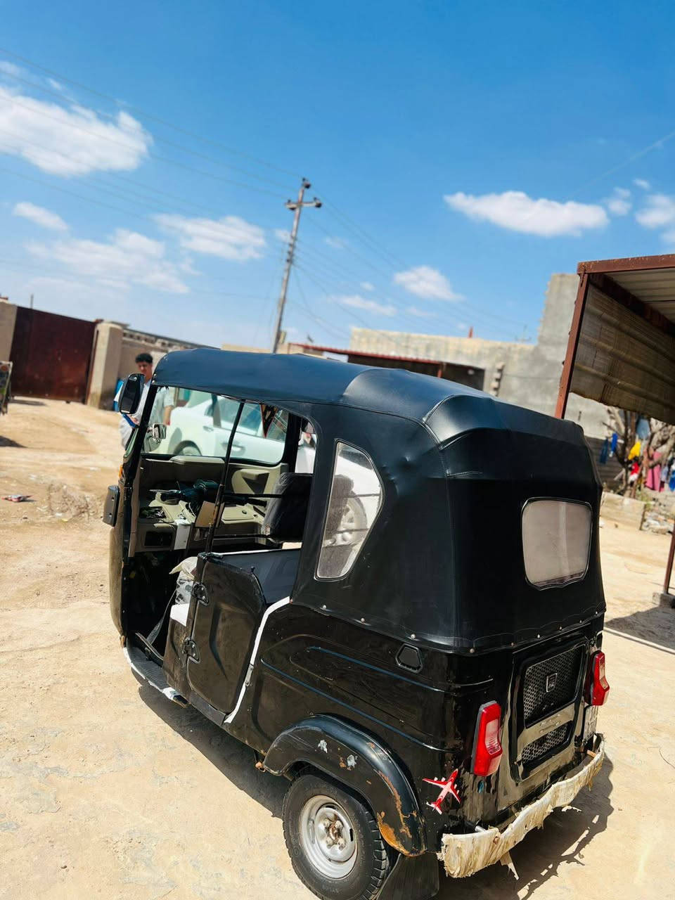 سلام وعليكم 
تكتك للبيع موديل 22 تفاصيل داخل الفيديو السعر 8500 وبيه مجال حك الجيه ***********
