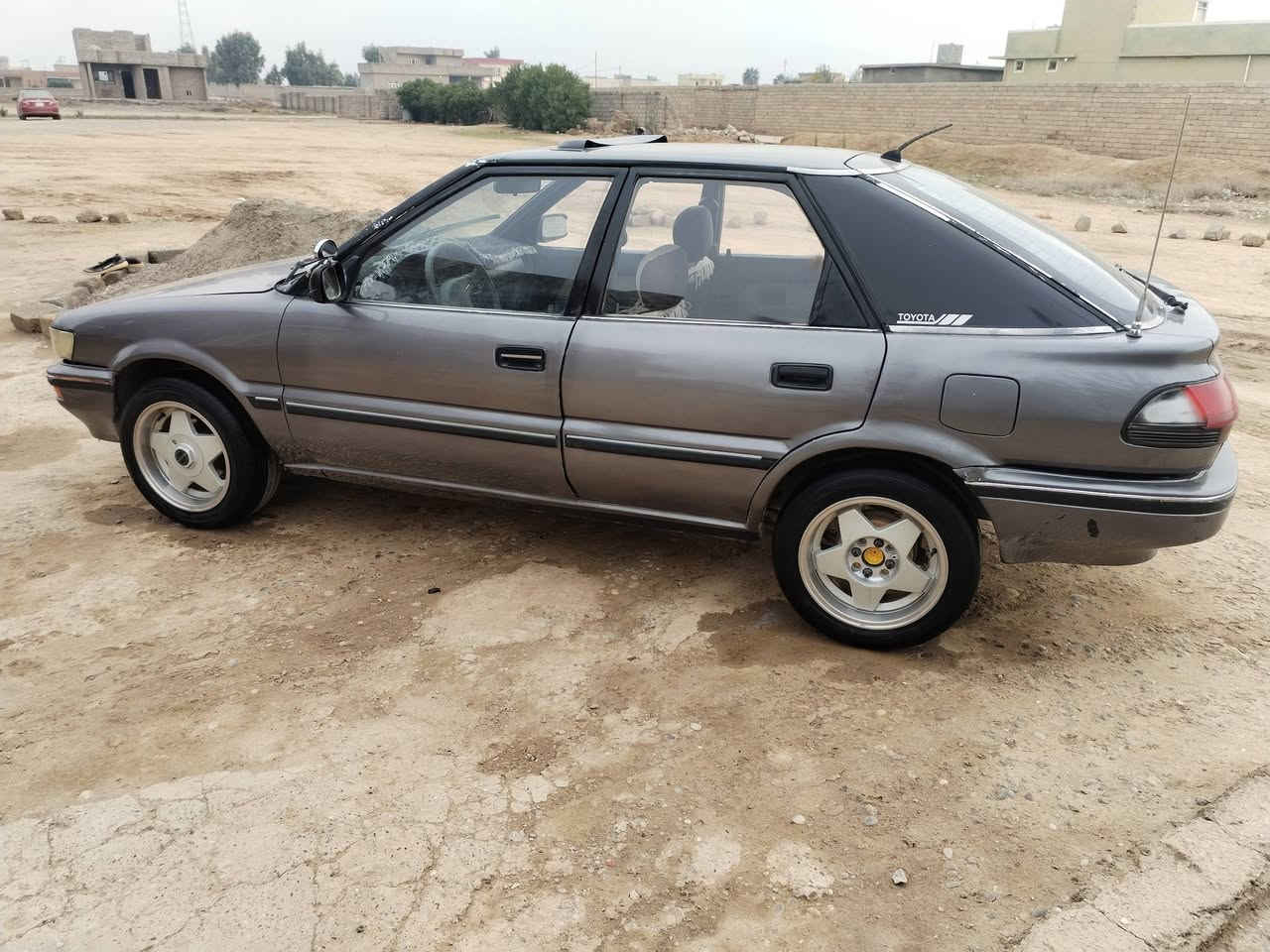 السلام عليكم كورله موديل 90  صلاح الدين دولي سنويه 27 الشرعي بل شرقاط سيارة جاهزه السعر 34 وبيها مجال قليل  ***********
