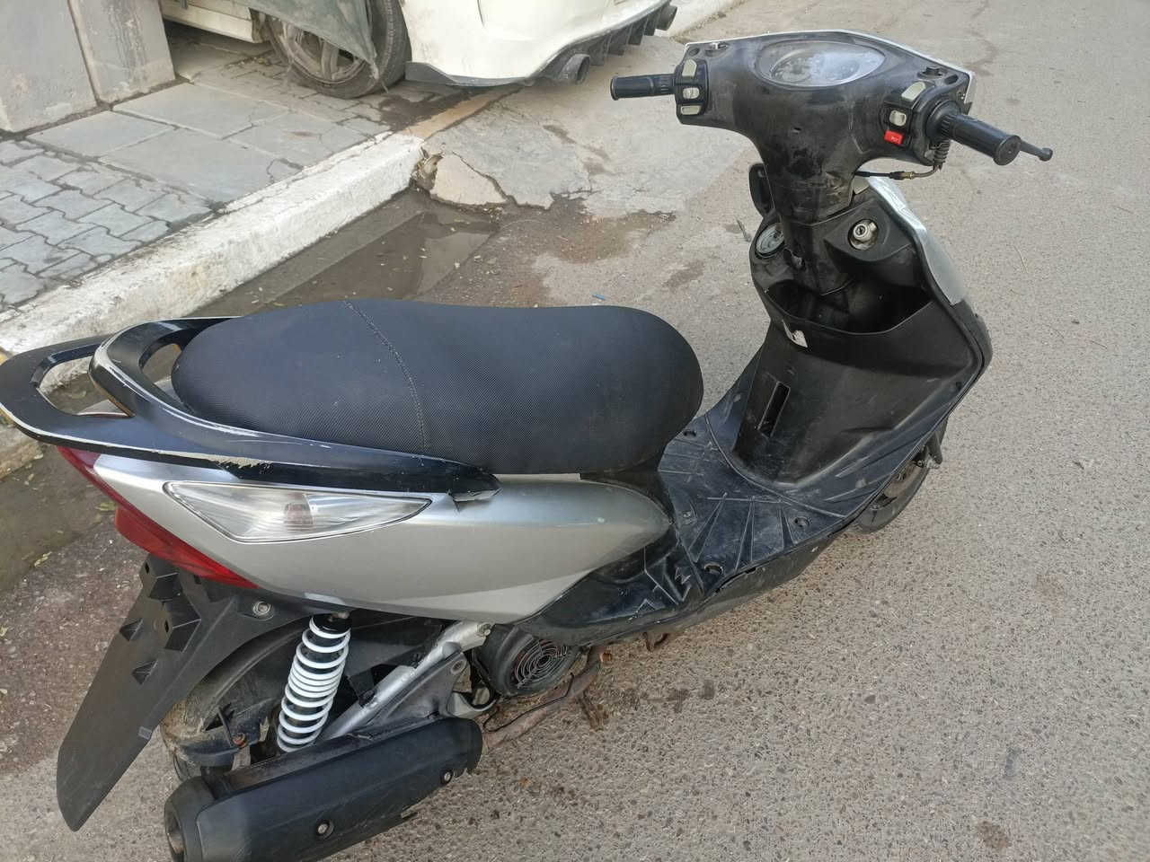 السلام عليكم ماكس ثعلب نظيفه دراجه شغاله سلف بكل وقت محرك ناعم دراجه شلعتهه ثكيله عوزهه كلجات نقص قبغ هندر سعرهه 400 مكاني الكرخ العلاوي ***********
