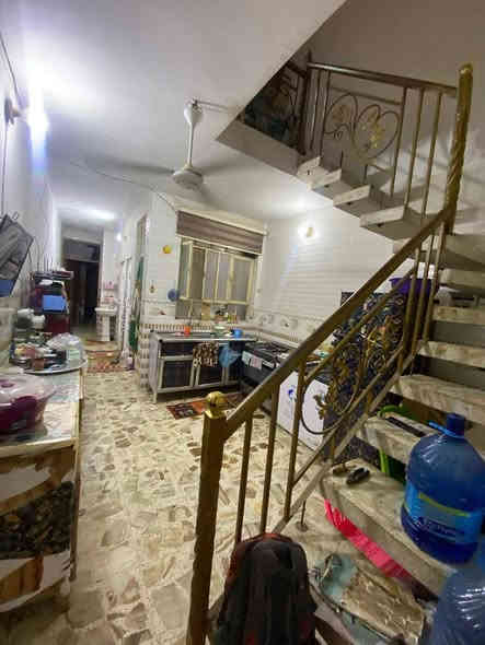 سلام عليكم
دار مساحة ١٠٠ متر طابو ملك صرف
موقع كلش ممتاز يم الملعب وسط المنطقة
طابق ونصف
يحتوي الدار على 
الطابق الاول : غرفة نوم و مطبخ واستقبال وكراج سيارة ٦ متر 
الطابق الثاني : غرفة نوم ومساحة درج وسطح 
الدار كامل من كل شي 
الموقع : الراشدية / منطقة الانتصار _ مقابل مستشفى حماد شهاب _ قرب ملعب التارتان 
للاستفسار :
***********
مكتب النور للعقار 
ابو العز
