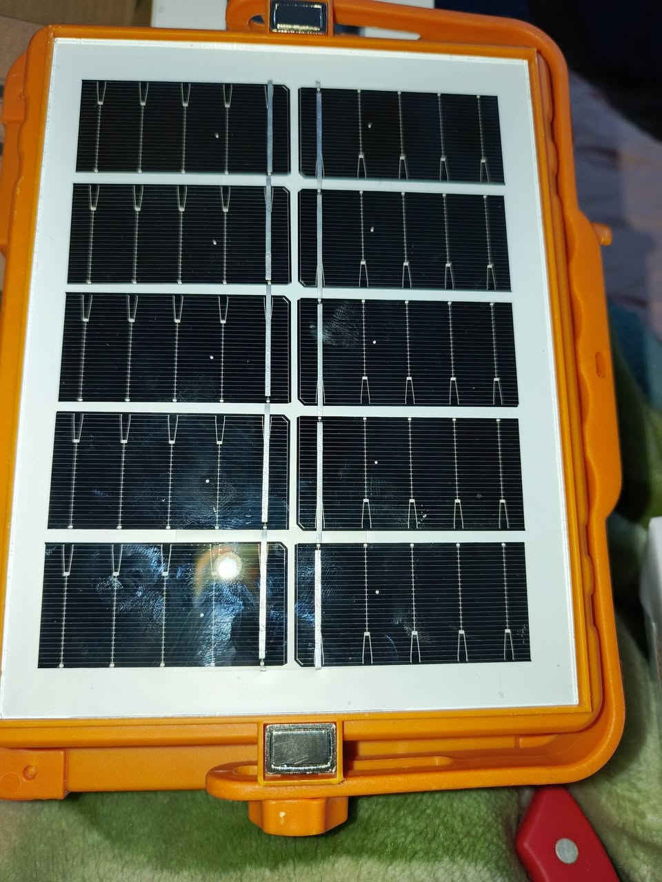 لايتات جدد طاقه شمسيه بيهن منفذ يشحن جهاز التلفون بيهن عده الوان سعر الواحد ١٥ قفل
شاحنه جهاز ٢٠٠ واط جديده ما مستعمله سعر ١٥ قفل بالسوك يبيعوهه ب ٢٥
ساعه رقميه جديده سعر ١٠ قفل باقي الغراض اسئل وجاوبكم مكاني ابو غريب خرنابات شارع السجه ***********
