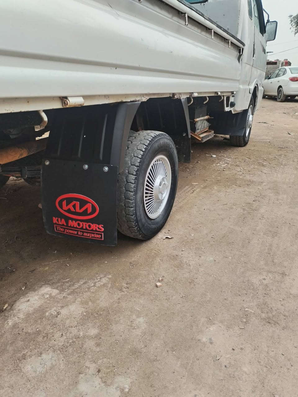 كيه بنكو موديل 95سنويه جديه رقم انكليزي باقي استلام لوحات ***********
