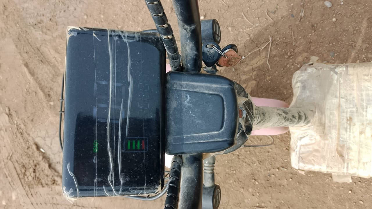 السلام عليكم عندي دراجه شحن السعر 150 وبيها مجال من ديالى كنعاني البدعه رقم الهاتف ***********
