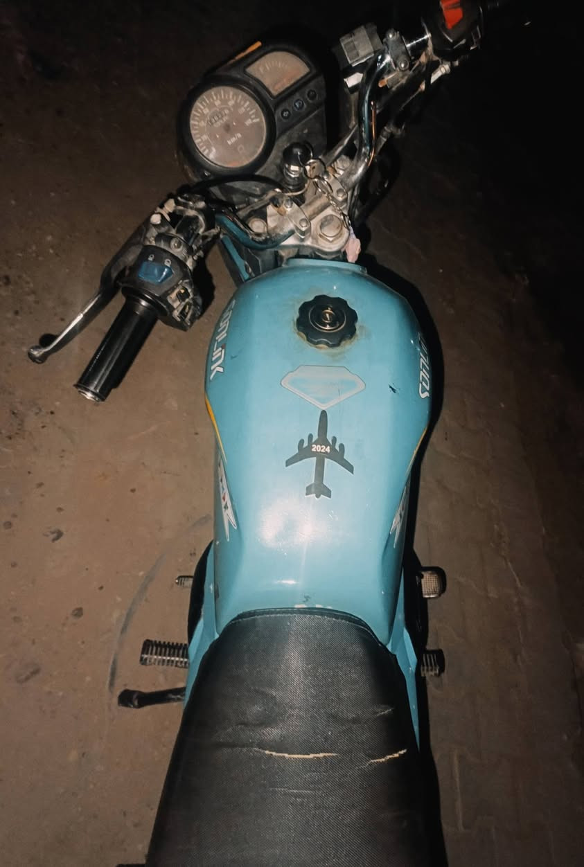 سلام عليكم دراجه موديل 24 اوراق أصولي مكينه ما مفتوحه سعر 550 وبيها مجال *********** واتساب
