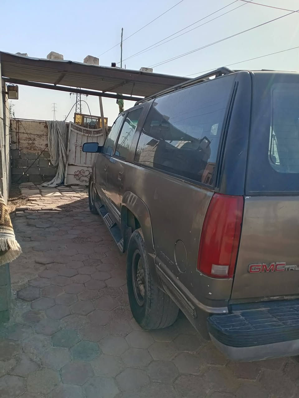 سلام عليكم جمسي للبيع موديل 96 محور ياباني كير ومكينه ففيتي السعر 35 تصال رقم ***********
