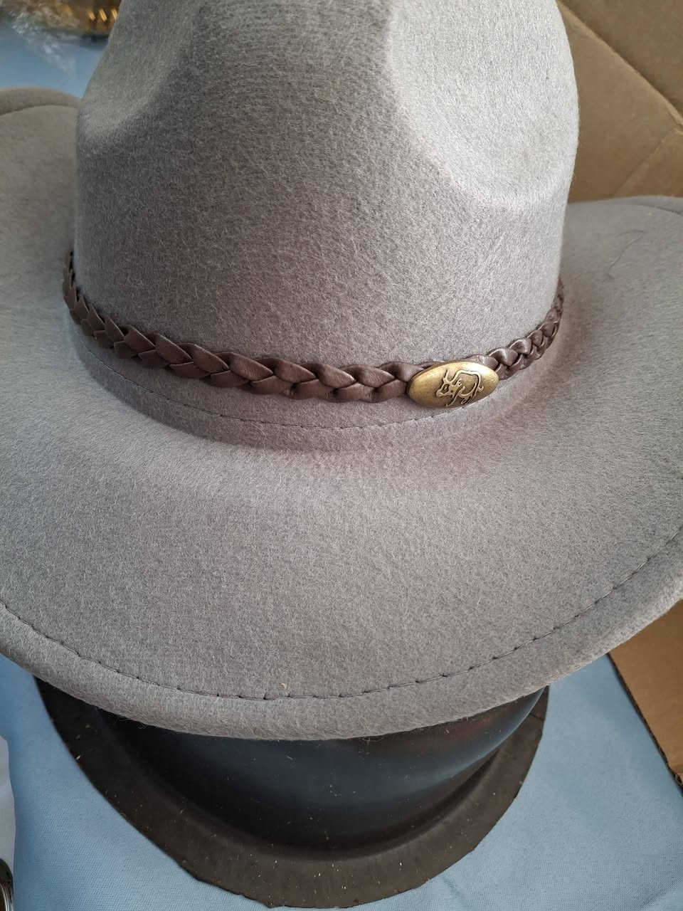 #عروض_العيد 
اليوم امزون المهديه جايبلكم قباعات الكاوبوي 
فرحة العيد بس ويانه و بسعر خيالي بس ب2000 دينار 
الاناقه و الجمال يمنه غير 
عنوانه ميتيه 
المهدي الاولى _ الفرع الي بعد فرع الجامع _ مقابيل كابينة الكهرباء


**إذا كنت صاحب هذا الإعلان وتريد حذفه لأي سبب، رجاءا أرسل رسالة إلى الدعم الفني**