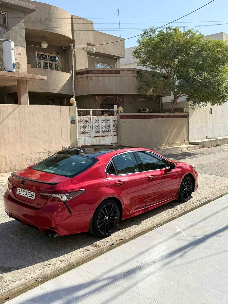 كامري موديل2022 فول واحد عل واحد مكان السياره كركوك حي العسكري بيع او مراوس حسب 
القناعه ب كورله  *********** مكلف بل نشر بس اتصل بيهه قطعه وحدا جامرلق خلفي بدون دواخل السعر ٢١٥ ورقه بيمجال
