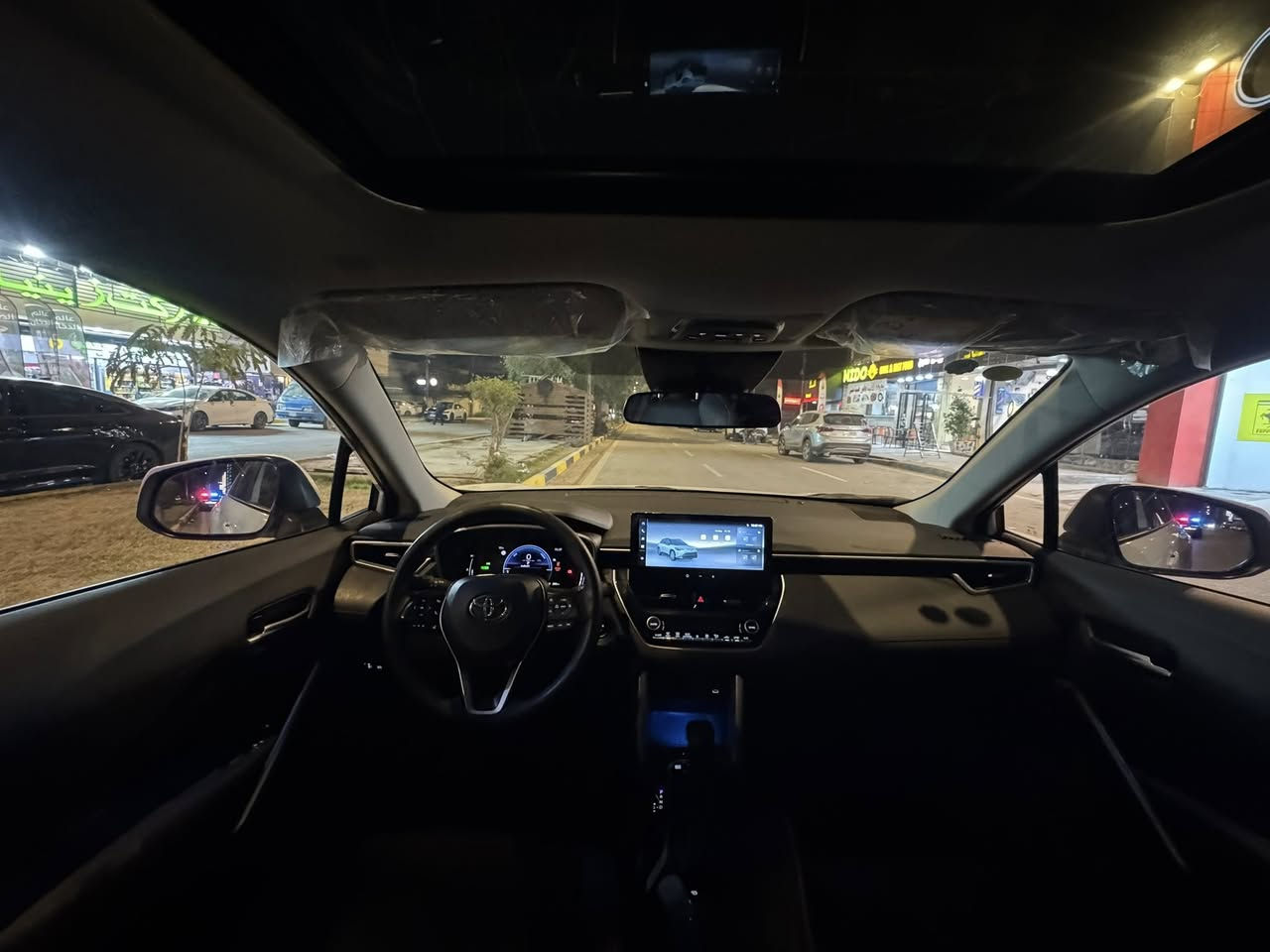 سلام عليكم 
تيوتا فروت لاندر 2025 زيرو  ماشيه 10الاف كيلو 
بعده بحاله الوكاله كلش جديده 
فول 
سلايد 
بصمه تشغيل 
شاشه جبيره 
تحكم ستيرن جهتين 
رادار امامي 
كامره خلفيه 
حساسات حلفيه 
رقم بغداد تحويل ثاني يوم 
178 وبيه مجال بسيط 
مكاني الكراده او جادريه 
***********
