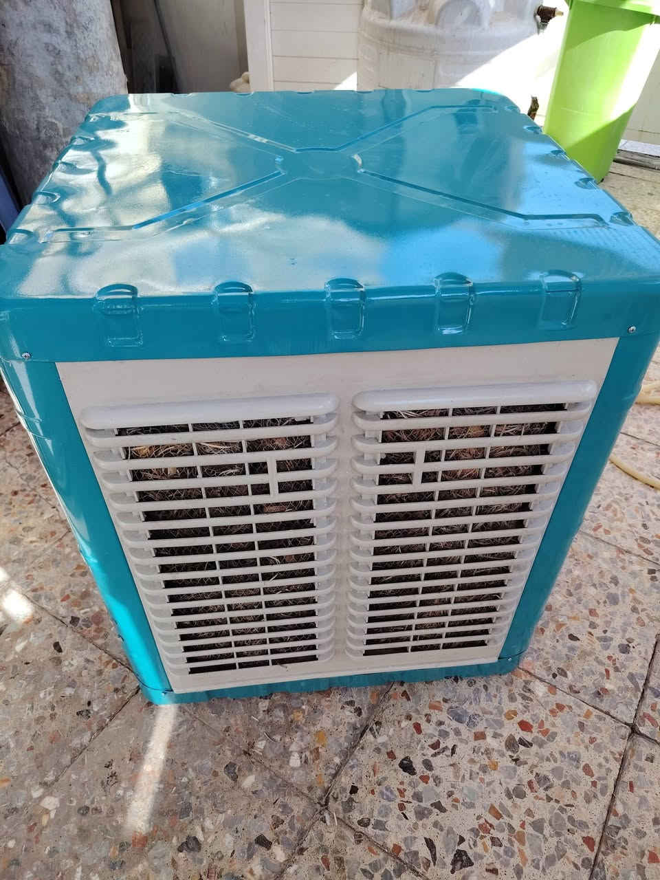 مبردة مستعملة للبيع جديدة بمعنى الكلمه ماطور كيا  دبل واتر بم دبل حلفه مستخدمه ايام اخذتها قبل سبوعين ضمان سنه وصلها بعده موجود رايدها ب١٢٠ الف ومجالها قليل جديد  ***********
مكانها بغداد السيديه تقاطع درويش 
مبردة مستعملة للبيع جديدة بمعنى الكلمه ماطور كيا  دبل واتر بم دبل حلفه مستخدمه ايام اخذتها قبل سبوعين ضمان سنه وصلها بعده موجود رايدها ب١٢٠ الف ومجالها قليل جديد  ***********

