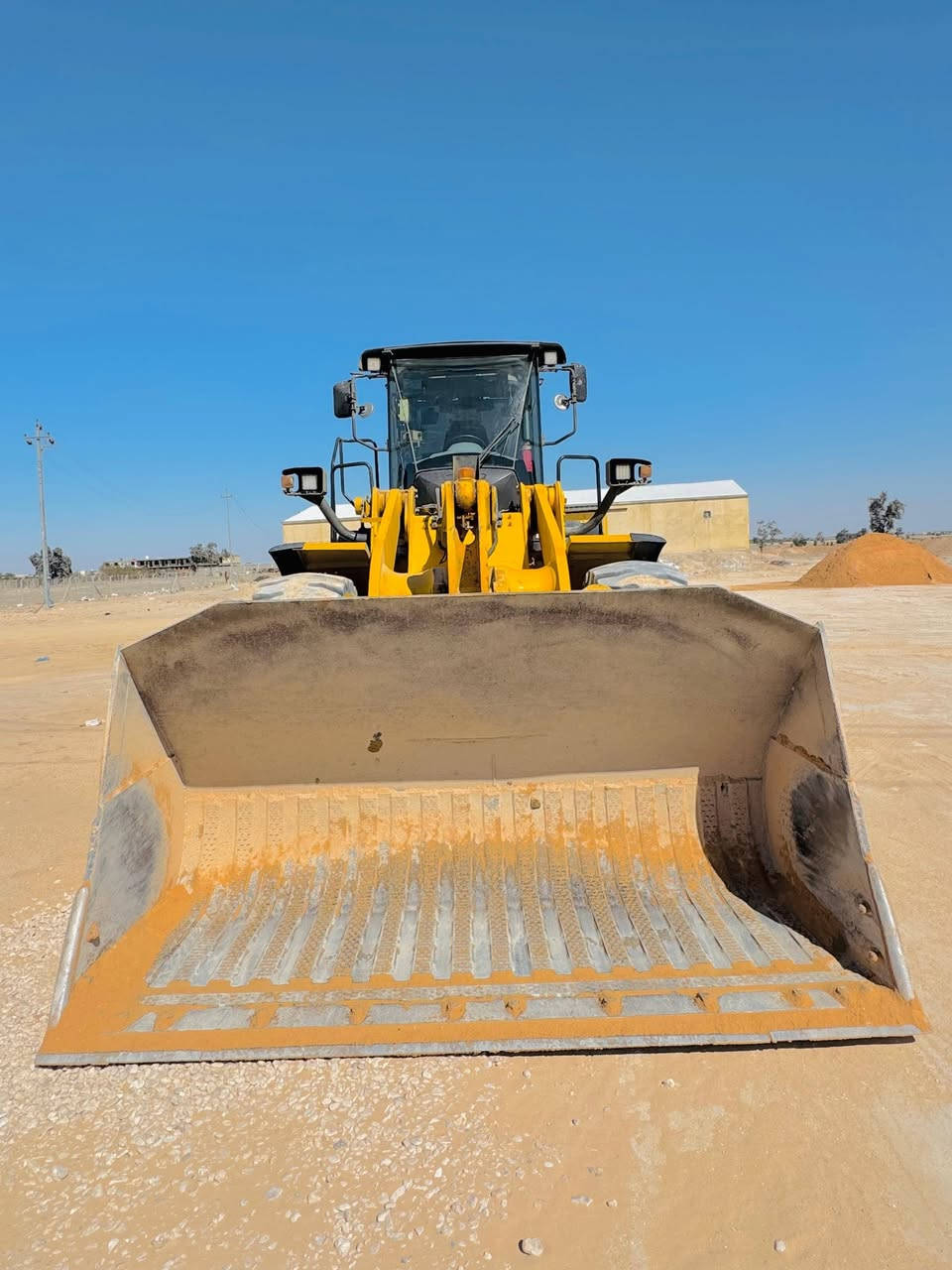 سلام عليكم 
شفل للبيع كاوسكي Z7 الحجم 80
دخول جديد مديل 2017مكينه ازوزه 
عداد ساعات العمل 4000ساعه 
رقم واسط 
كبان شغال +ورقيه كبان +كامرات 
مكان كربلاء للاستفسار 
***********
***********
