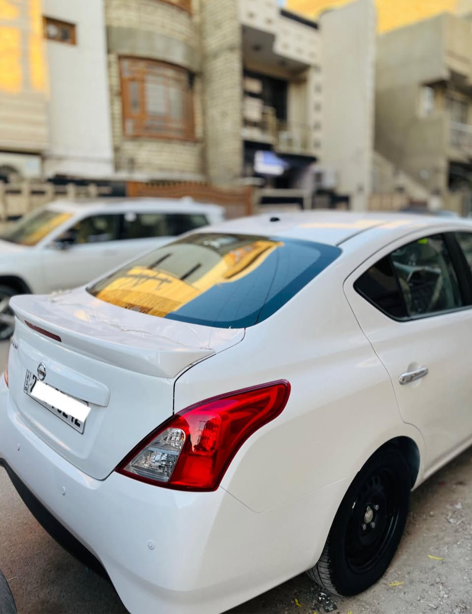 سلام عليكم
للبيع نيسان سني موديل 2024 سياره كفاله من كلشي 

ماشيه 57 الف رقم اربيل بأسم شركه وكاله وتحويل 

السعر (( 120 )) وبيها وجال بسيط 

الاستفسار / ***********
