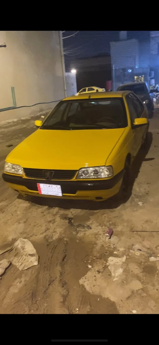 سلام عليكم بيجو 405 للبيع ابيع السياره كوم حديد الغرامات عليه ول هيئه على المشتري  راعيها. موجود 
العنوان: البصره ابو الخصيب 
الرقم ***********
السعر :29 وبيها مجال حك الجيه
