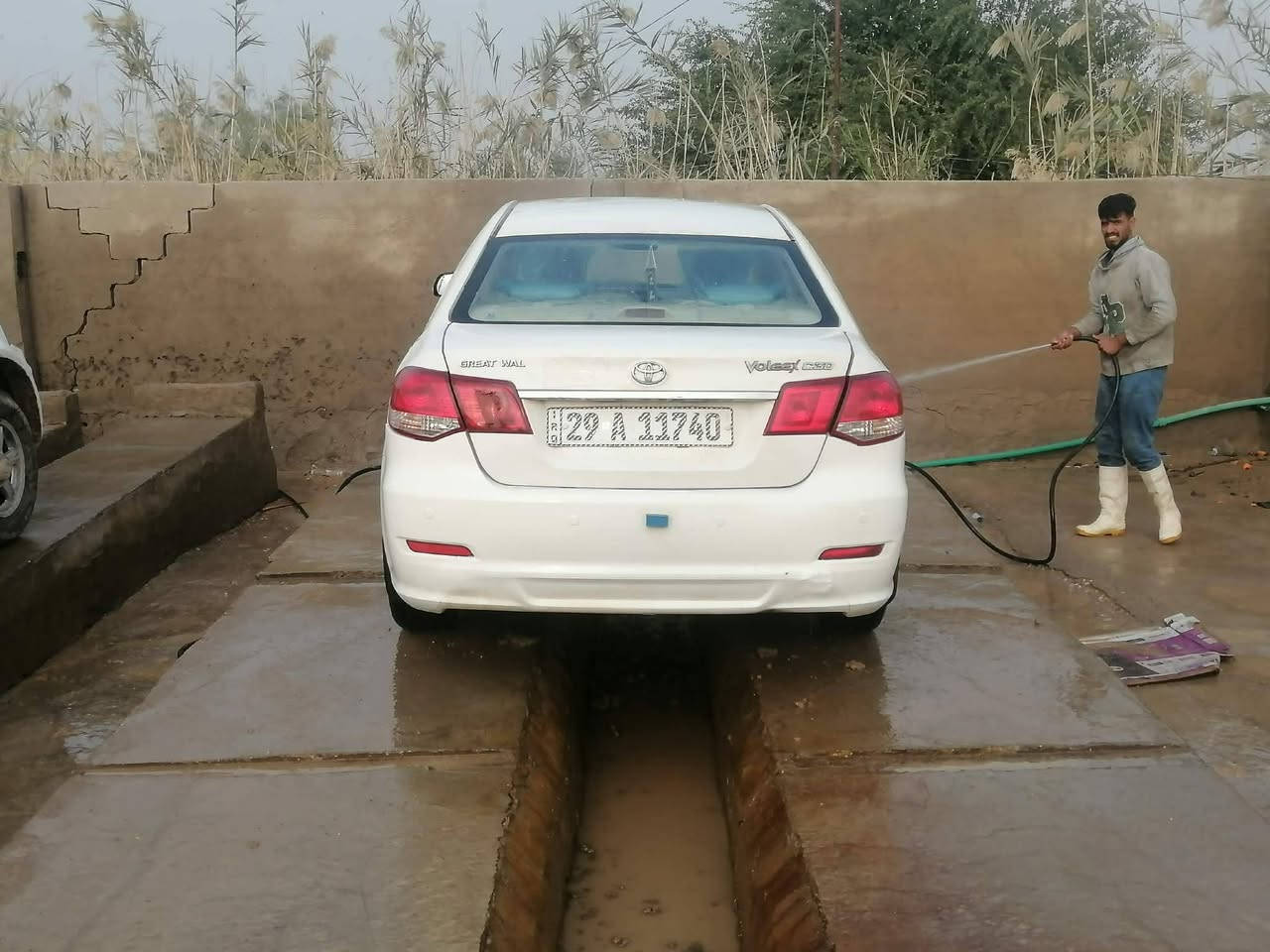 سلام عليكم سيارة للبيع مديل 13 سياره كريت ويل فولكس سيارة كفاله بس بيها الدوس صبغ كير عادي مكينه وكير كفاله سياره بسمي السعر 50 وبيها مجال للشراي خاص مفتوح وهذا رقمي ***********
