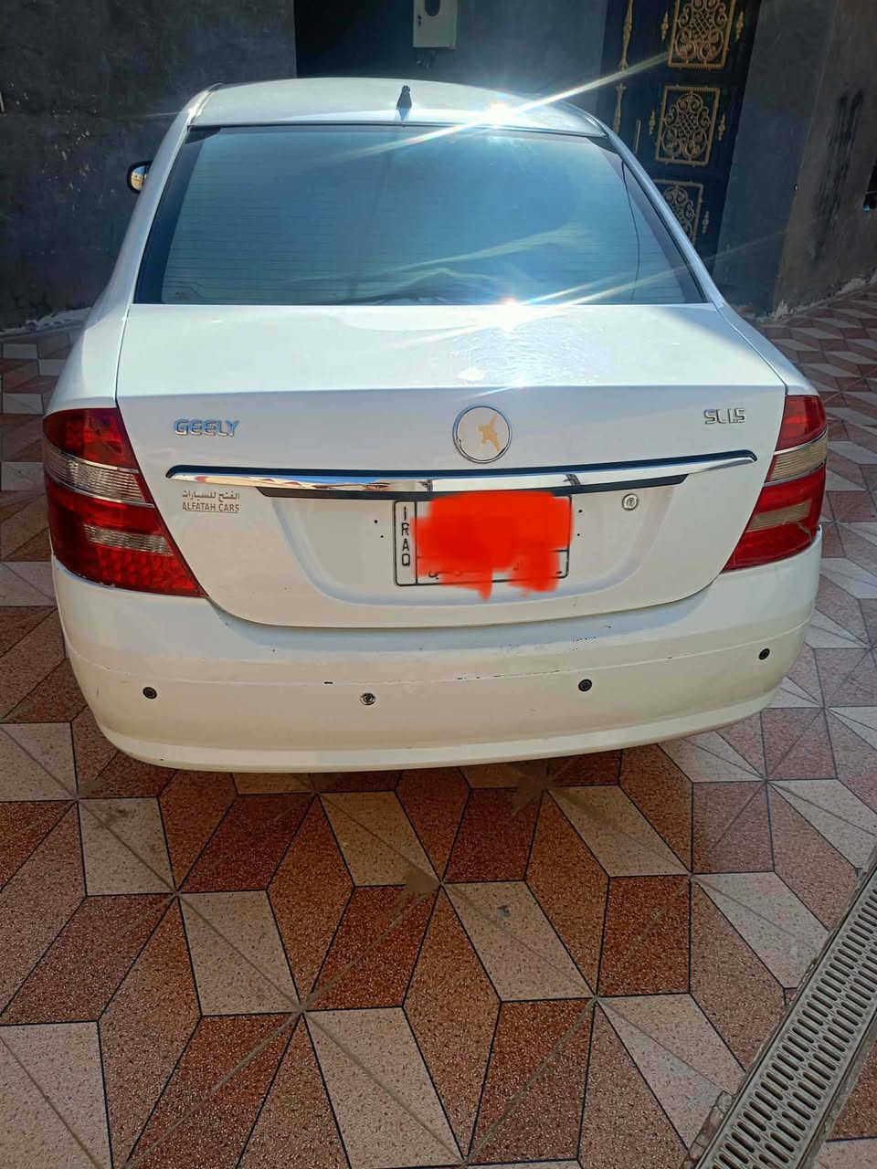 سلام عليكم  سياره جيلي موبل للبيع رقم بغداد نضيفه فقط جاملغ امامي مال سائق مصبوغ فقط  تخم تاير تبريد حداديه كله جديد العنوان واسط قضاء الحي  سعر 54  للاستفسار اتصال عل رقم فقط ***********
