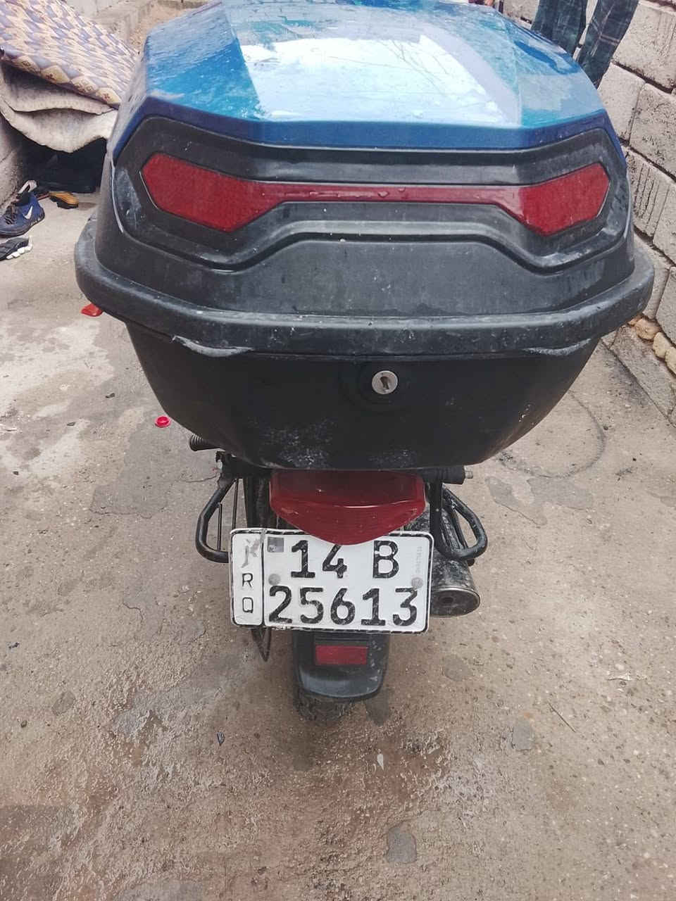 سلام عليكم دراجه بوكسر مديل 2015 تحويل محرك ستوته جمره رقم سنويه تحويل ثاني يوم الدراجه رادلها جوزه وعينه واشاير
محرك جديد ثاني تبديل دهن
سعرها 750 وتساب ***********
العنوان كرمه علي جسر الحشد
