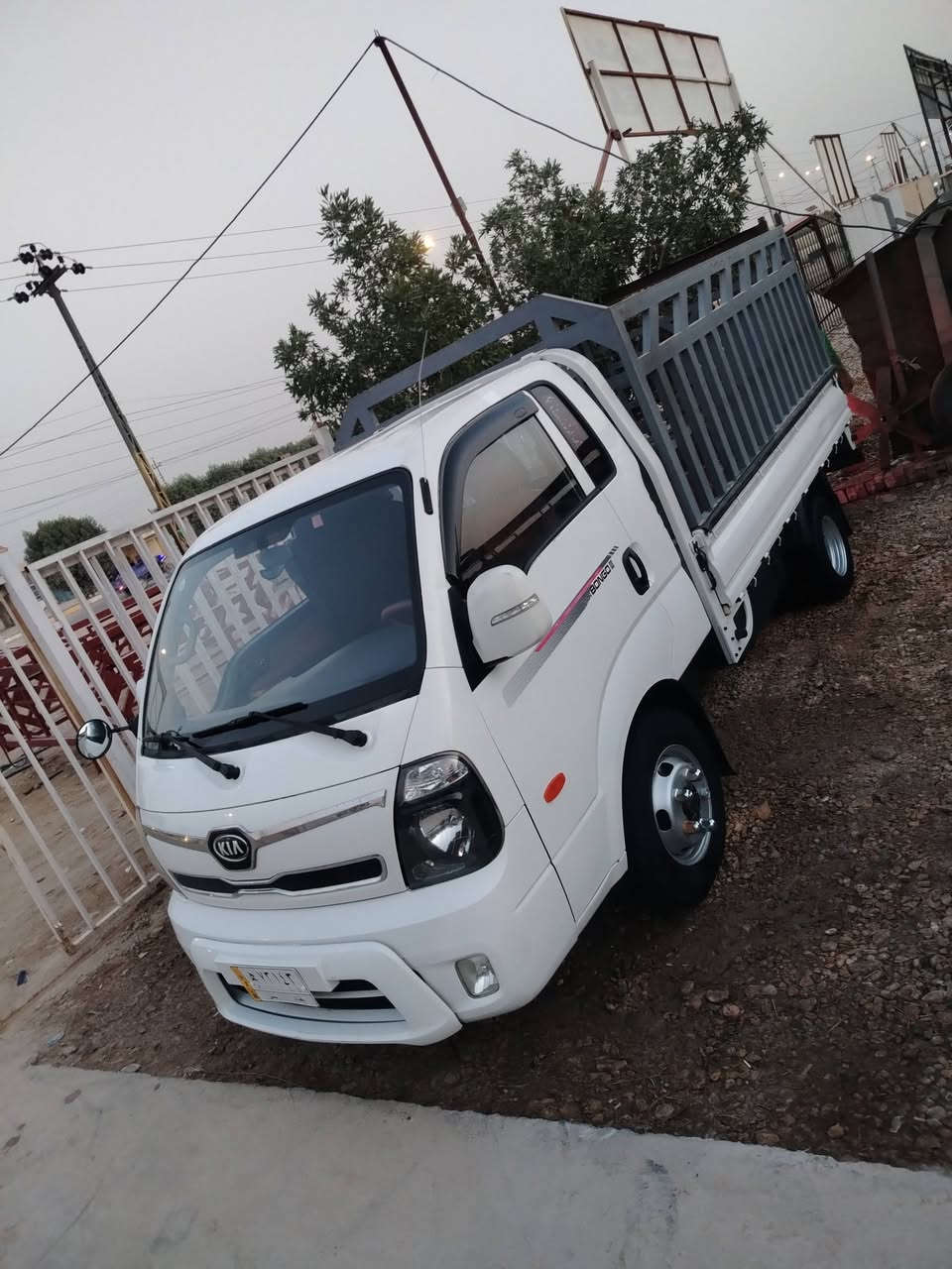 سلام عليكم للبيع 2016

كفاله عامه ضربه وصبغ
مكينه كفاله
بسمي مدور ثاني يوم
السعر 135 وبي مجال
***********
