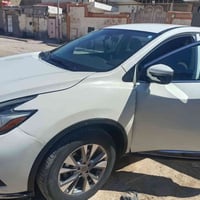 أحبتي نيسان مورانومديل ٢٠١٦ فرويل محرك ٦ سلندر حره ضربتها باب السائق و...