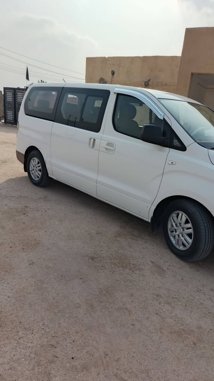 السلام عليكم ستاركس موديل 17 اصل دبلو مكينه نص دبلو ونص مجول رقم بصره سنويه ل2030 تحويل ثاني يوم السياره بيه صبغ قطعتين باب السايق والجاملغ الامامي فقط والباقي كفاله مكاني الزبير ‏‪0782 956 4919‬‏
