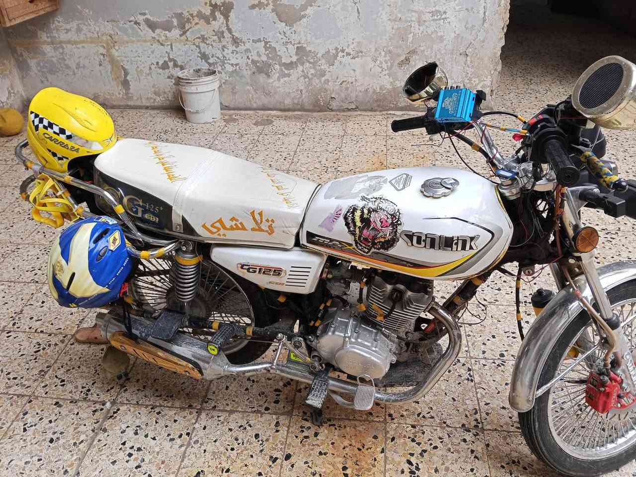 متاح موصل ايمن كلوه شغال منفيس دبل اسويج  بس ويل 1اعوج وبريك كدام دراجه نظيفه حيل 4كير سعر 550
رقم الهاتف ***********
