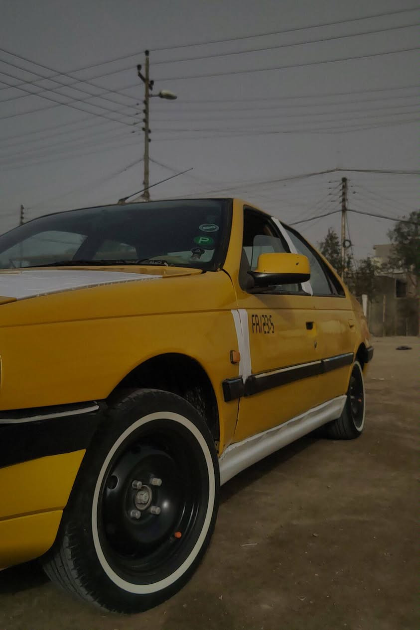 بيع مستعجل  سلام عليكم للبيع سياره بيجو 405. موديل 16 سياره رقم جديد هزه جديده كفاله كير مكينه جدد خير من الله تبريد بس قاز تدفئه السنويه 29البدي ايخبل تجي شوف بعينك أحله من صورهلا لات ملكطهن بس اي ضربه مبيها سياره مكانها البصره كرمت علي السعر 38مجال بصيط كلش ***********
