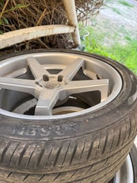 ويل ٢٠ • أمامي ٢٧٥ • خلفي ٣١٥