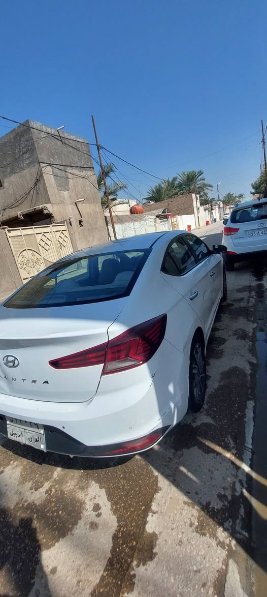 النترا وارد خليجي للبيع
مديل 2020
محرك 2000
فول فتحه سقف

بابين تبديل اصل شركه بدون صبغ 
بيه مكانات بارد بالاضافه الى مكان  كارت يم قبق البانزين
للاستفسار الاتصال ..... 
***********
