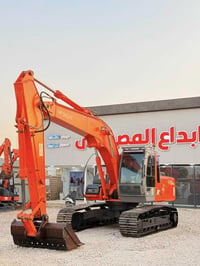 هيتاشي ZAXIS Z-200 • موديل 2005 • كفالة عام
