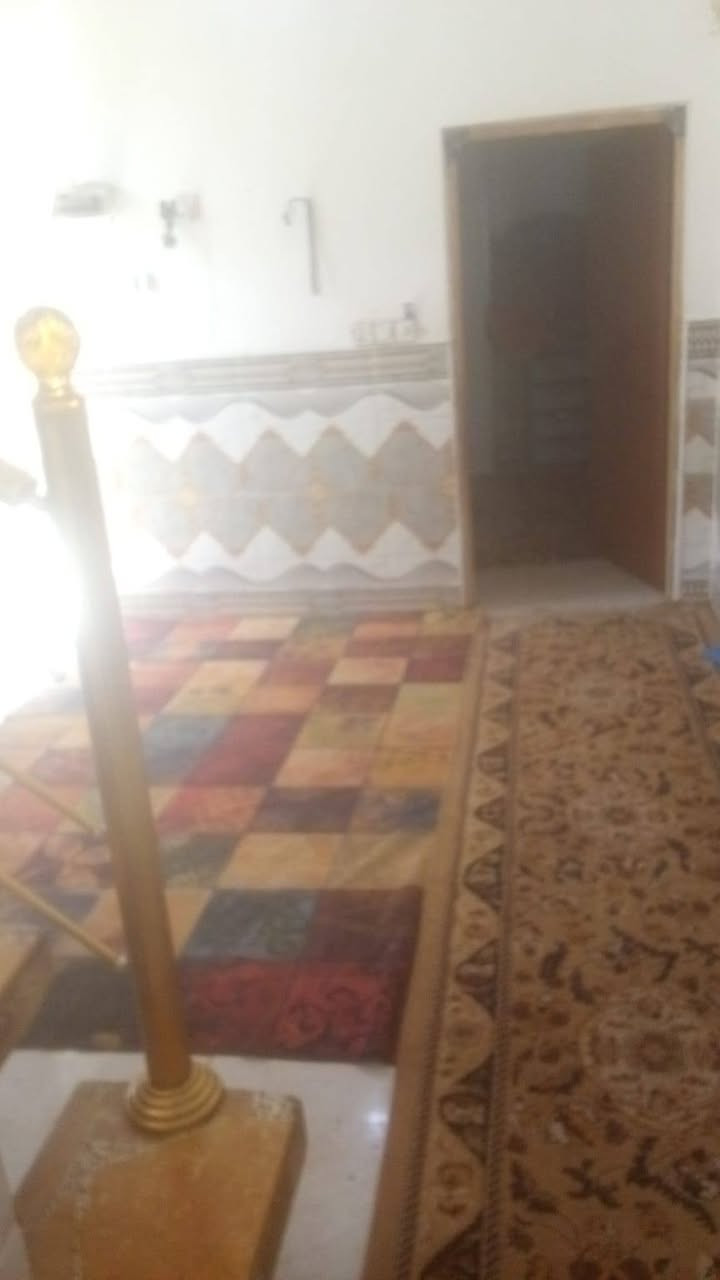 السلام عليكم بيت طابو زراعي ١٠٠م شارع السبيس مقابيل شارع الصب شارع در النجف
يحتوي غرفه وصاله واستقبال ومطبخ وصحيات ٢بناء درجه اولى طابوق جمهوري والاساس صب كونكريت للتواصل ***********

