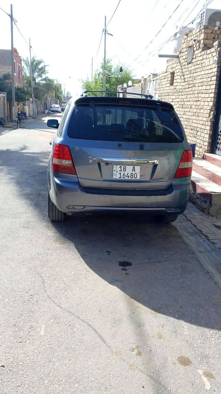 سلام عليكم عندي كيه سورنتو 2009 وارد امريكي كير مكينه جدد تبريد منضومه كامله ثلج تخم تاير حداديه كله بجيس مراوس حسب القناعه سعره 80 ورقه مصبوغه عام للجماليه ***********
