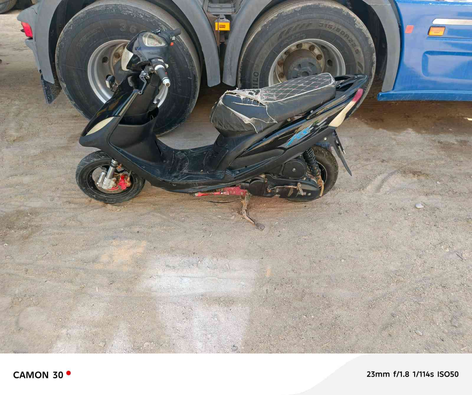 سلام عليكم
ماكس عدله لبيع مكينه ما مفتوحه بوشه 49 لايت+اشاير +صطاب لوره شغاله ناقصه فقط باتري وطلع سرعه 115 طير دراجه خير من الله بلادي مكاني بصره سعرها 500 رقم تواصل ***********
