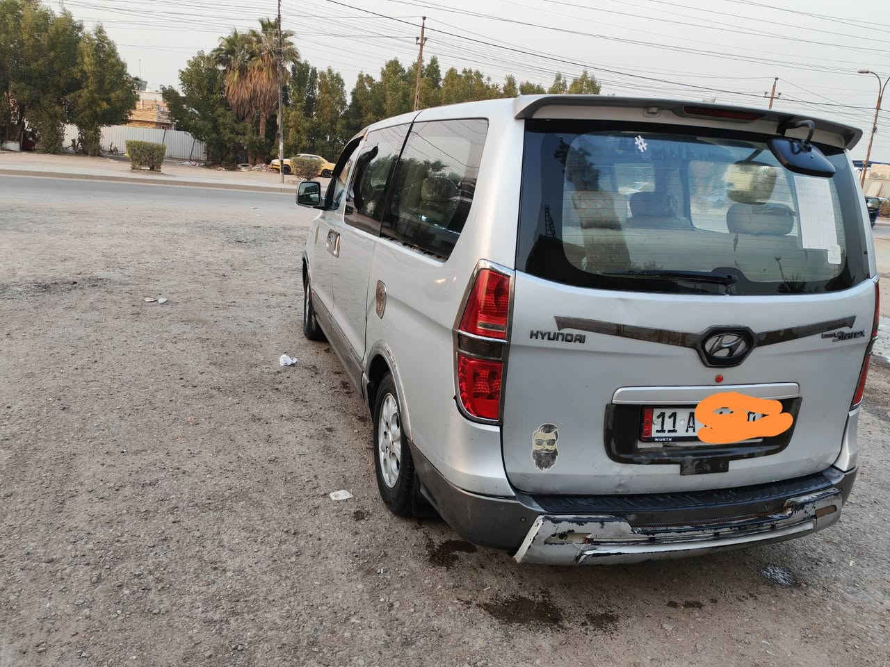 السلام عليكم..... 
ستاركس موديل 2009 حافظة سبع الوان رقم بغداد محرك مفتوح مصفرة هيئة بدون ضربة فقط صبغ باب وجاملغ  امامي عكس سايق اثر جرد كير محرك نظيف عنابر كله جدد وباتري جديد  السيارة بسمي انتبه انتبه انتبه اريد تحويل السعر ١٢٥ مكاني بغداد الدورة هاتف ***********
