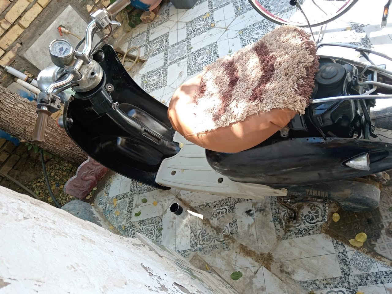 مصريه شغاله بس تركتها فتره وحالين ماتشتغل تاخذ تفحص يم المصلح مكينه شغاله شرط المكينه مفتوحه قفل جنطه كفرات كامله بس الخلي ماكو  وجبتلها كابريتر جديده واماشديتها موجوده وياها بالصور 
السعر 100الف مكاني سوق الشيوخ حي العسكري


**إذا كنت صاحب هذا الإعلان وتريد حذفه لأي سبب، رجاءا أرسل رسالة إلى الدعم الفني**