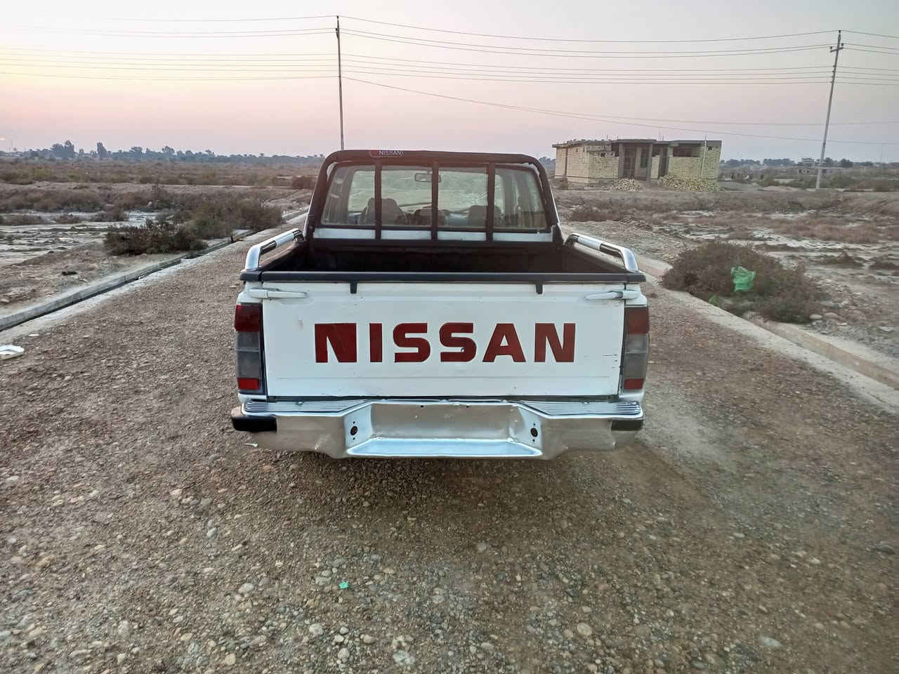 للبيع بيكم نيسان موديل 2003 مزاد وزارة داخليه اسويلك وكاله ام باركود مكينة كير حداديه كهربائية ودوشمه جديده سياره جاهزه مكان الناصريه قضاء الرفاعي رقم الهاتف . ***********  سعر 50 بيه مجال بسيط
