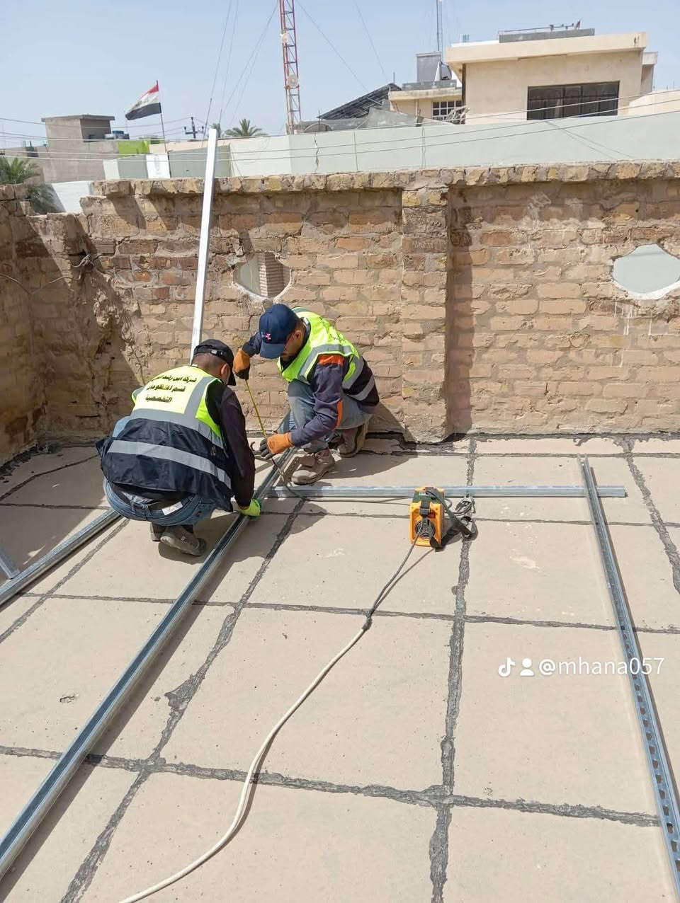 🔹 Deye – 6KW (Hybrid)
القوة الذكية والتشغيل 24 ساعة 🔋🔥
✔️ نظام هايبرد يشتغل ويا الألواح + البطارية + الوطنية
✔️ إدارة ذكية للشحن والتفريغ
✔️ شاشة عرض تبين كل التفاصيل
✔️ مثالي للبيوت الي تريد كهرباء مستمرة حتى بالقطع

إذا تريد راحة بال وطاقة ما تنقطع… هذا الخيار الذهبي 👌

ــــــــــــــــــــــــــــ

🔋 بطارية 51.2V 300Ah (15.36KWH)
خزن طاقة قوي وتشغيل أحمالك المهمة بأمان وثبات 💯

✨ الفرق يعتمد على احتياجك…
تريد توفير أكثر؟ لو تريد منظومة متكاملة تشتغل 24 ساعة؟

📩 راسل البيج هسه وخلي نحددلك الأنسب حسب استهلاك بيتك ونطيك أفضل عرض خاص‏‪***********‬‏.***********
